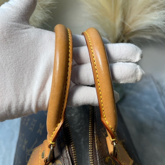 ❤️💕Speedy 30 with lock and Key💕❤️ preloved and 💯 Authentic - Picture 6 of 17